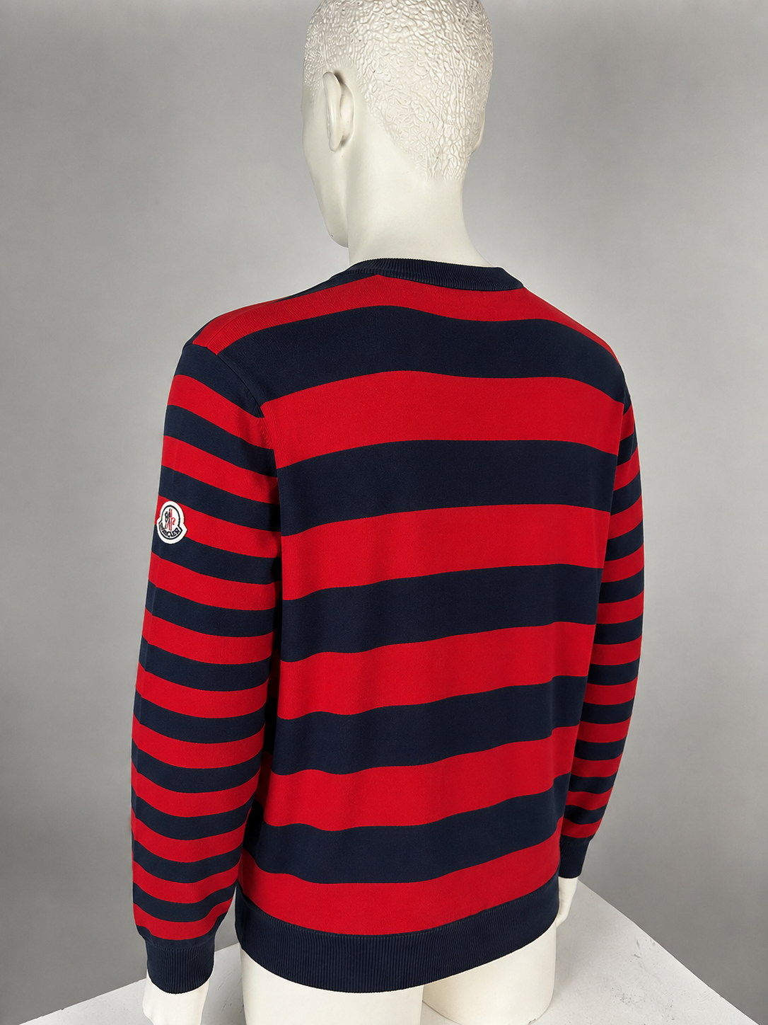 Moncler Sweater (XL)