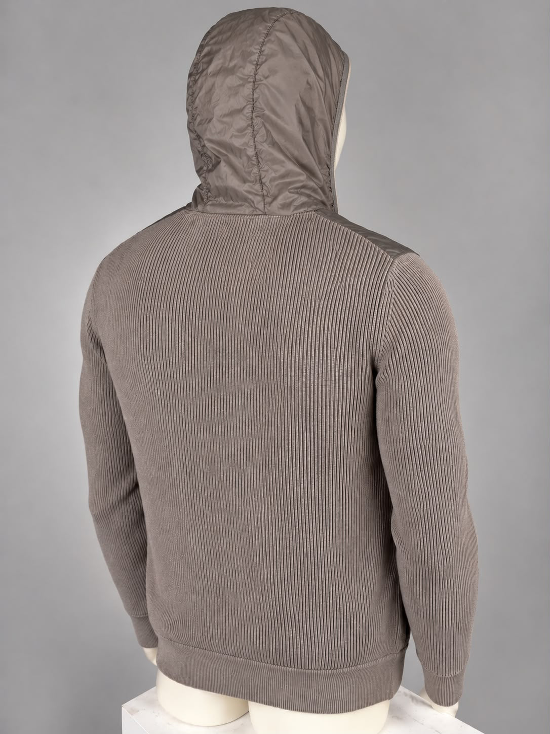 Moncler Down Jacket Cardigan (L)