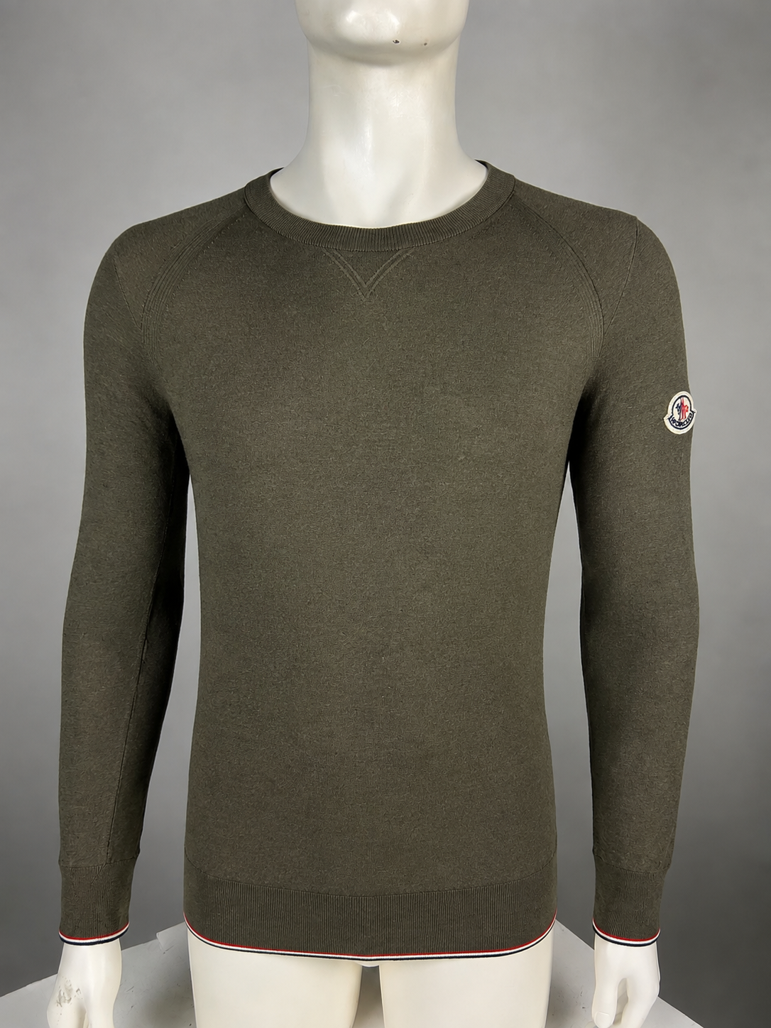 Moncler Sweater (M)
