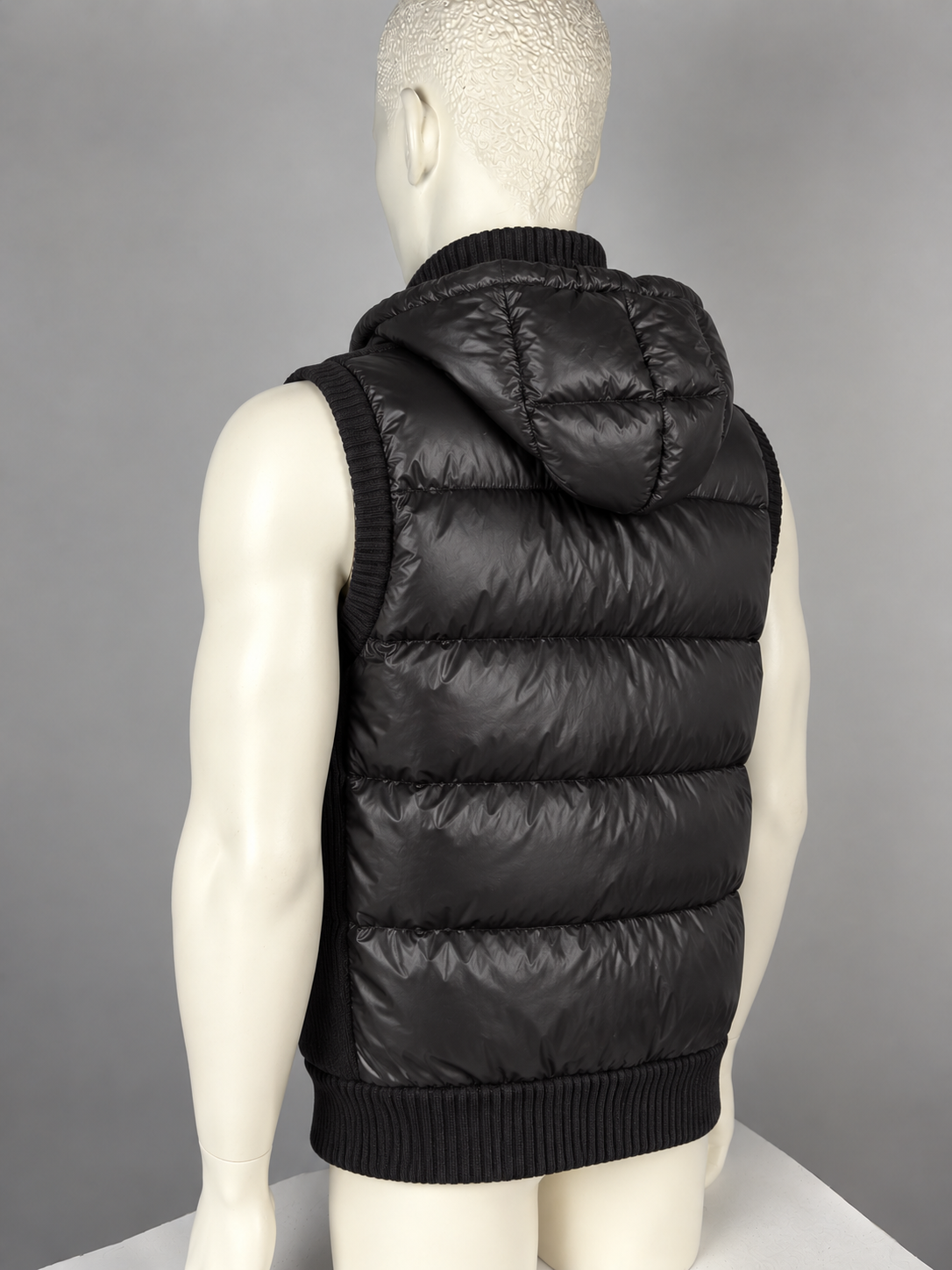 Moncler Down Jacket Gilet (M)