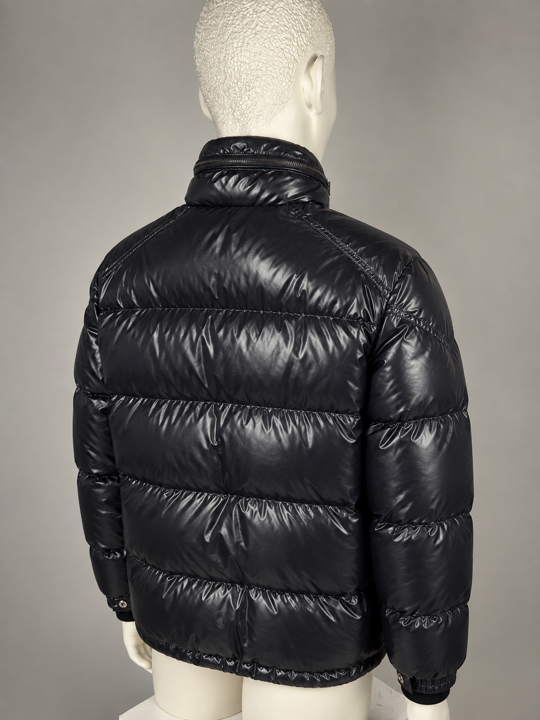 Moncler Ever Down Jacket (2/M)