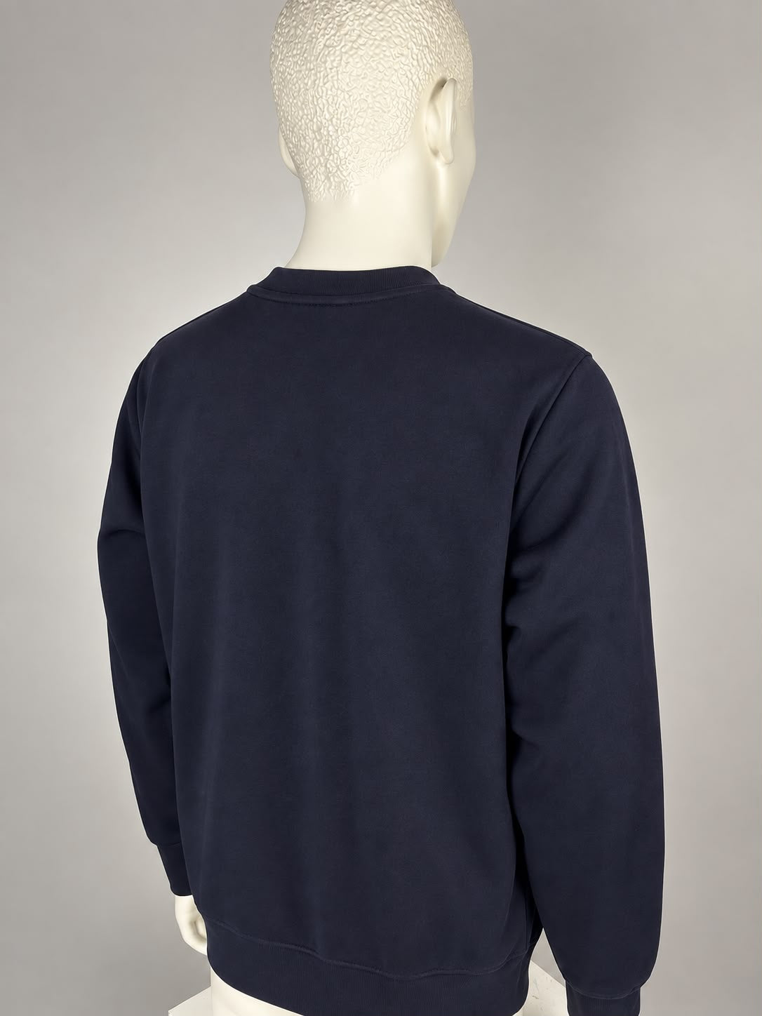 Moncler Sweater (M)