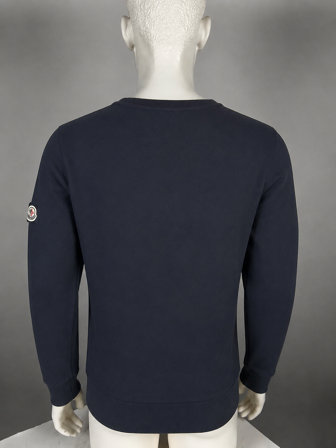 Moncler Sweater (M)