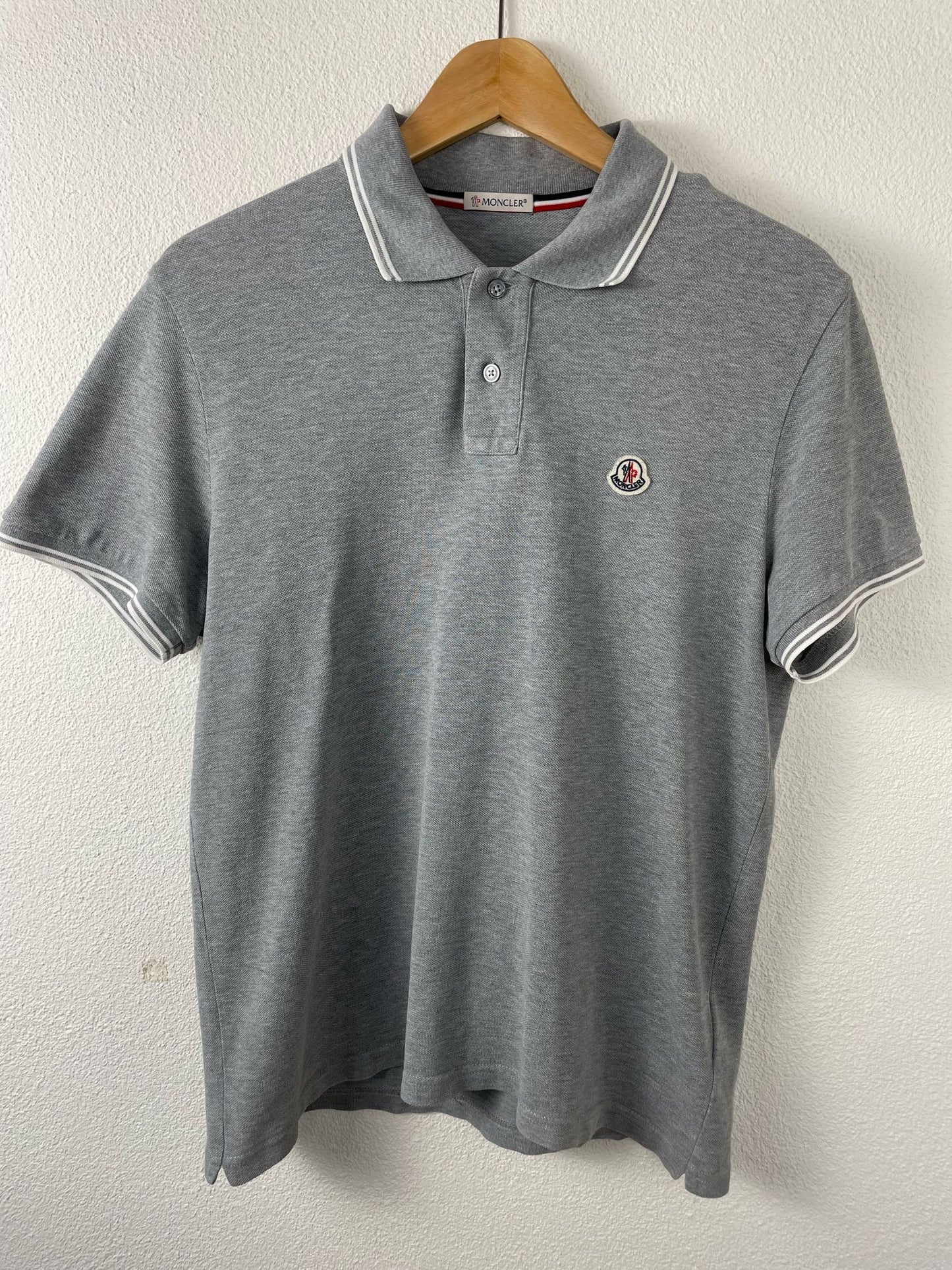 85 Moncler polo (M)