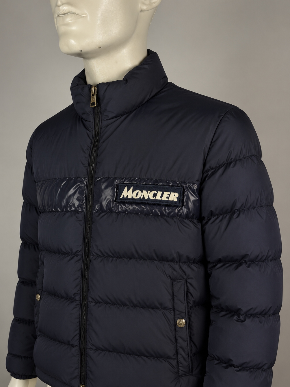 Moncler Sevieres Down Jacket (2/M)
